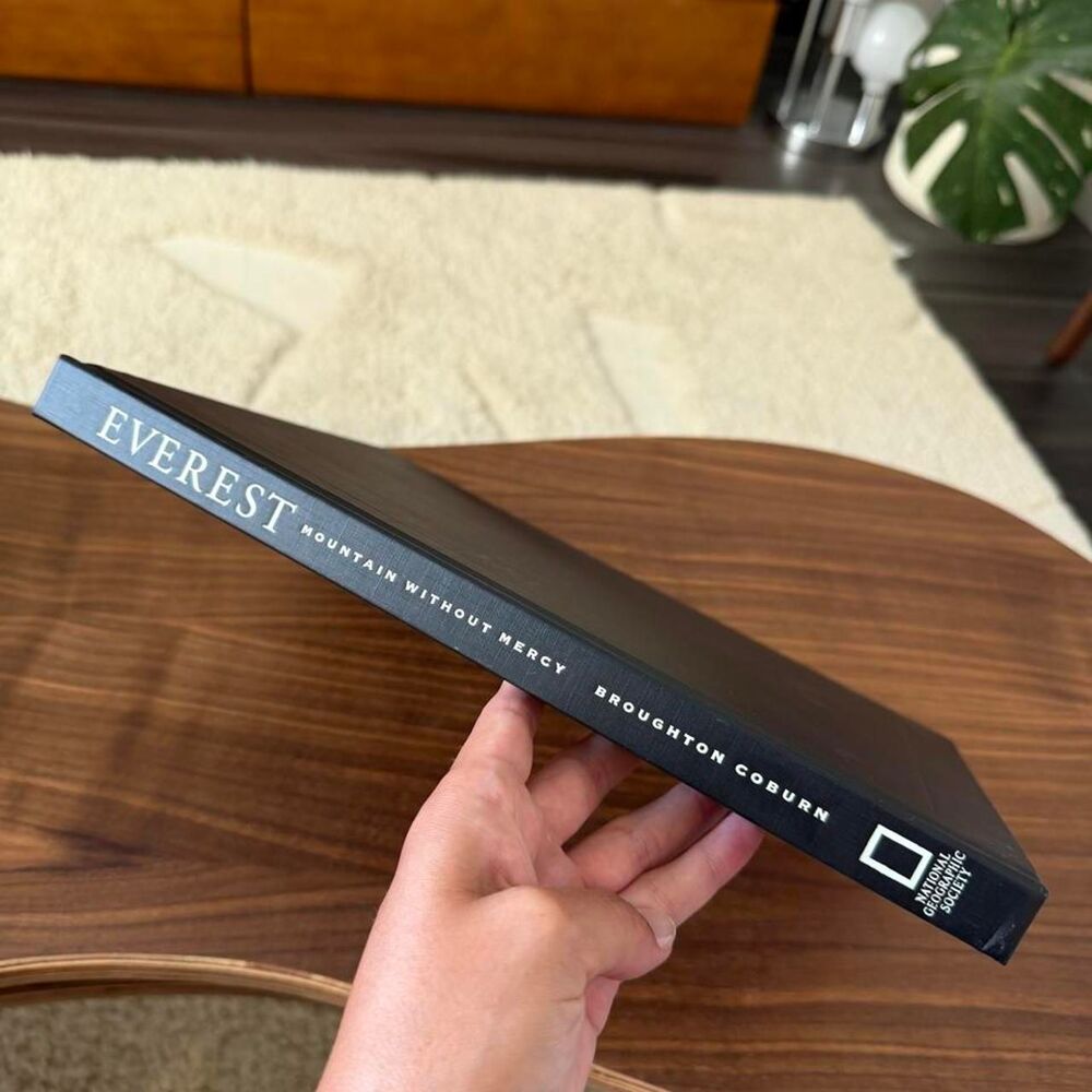 Everest Black and Brown Books